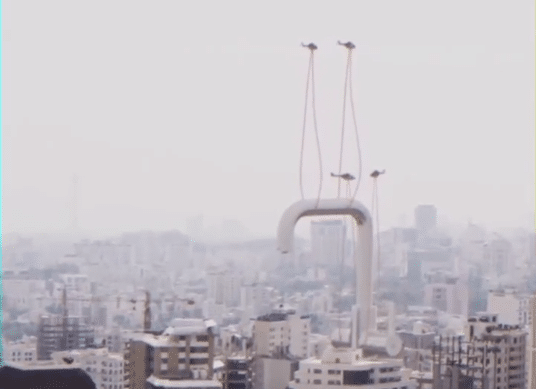 نصب بزرگترین شیر جهان در تهران + فیلم